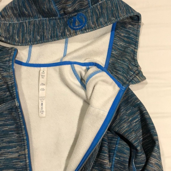 Lululemon sweater size 8 - Picture 3 of 5